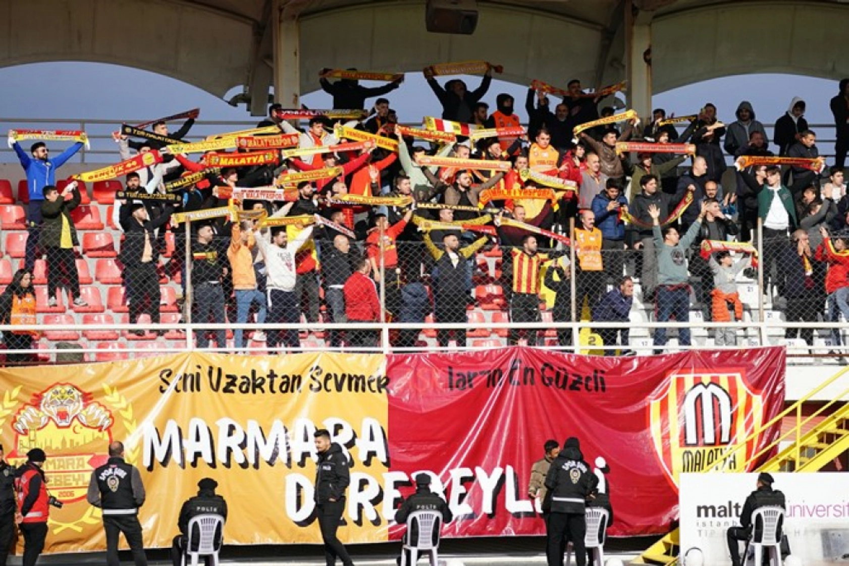 Tuzlaspor Yeni Malatyaspor Karşılaşmasından Kareler