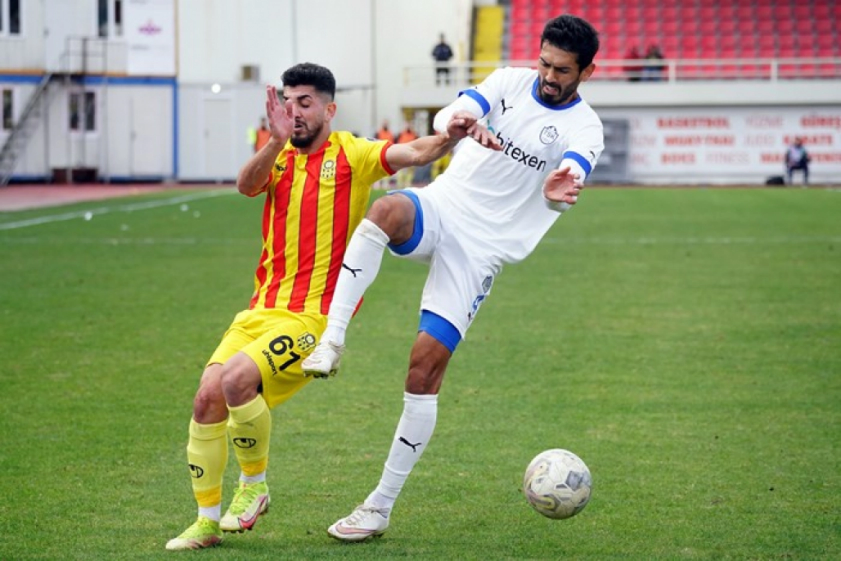 Tuzlaspor Yeni Malatyaspor Karşılaşmasından Kareler