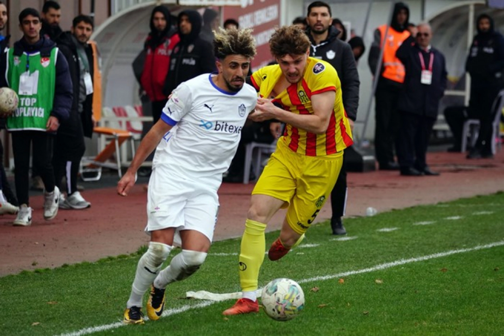 Tuzlaspor Yeni Malatyaspor Karşılaşmasından Kareler