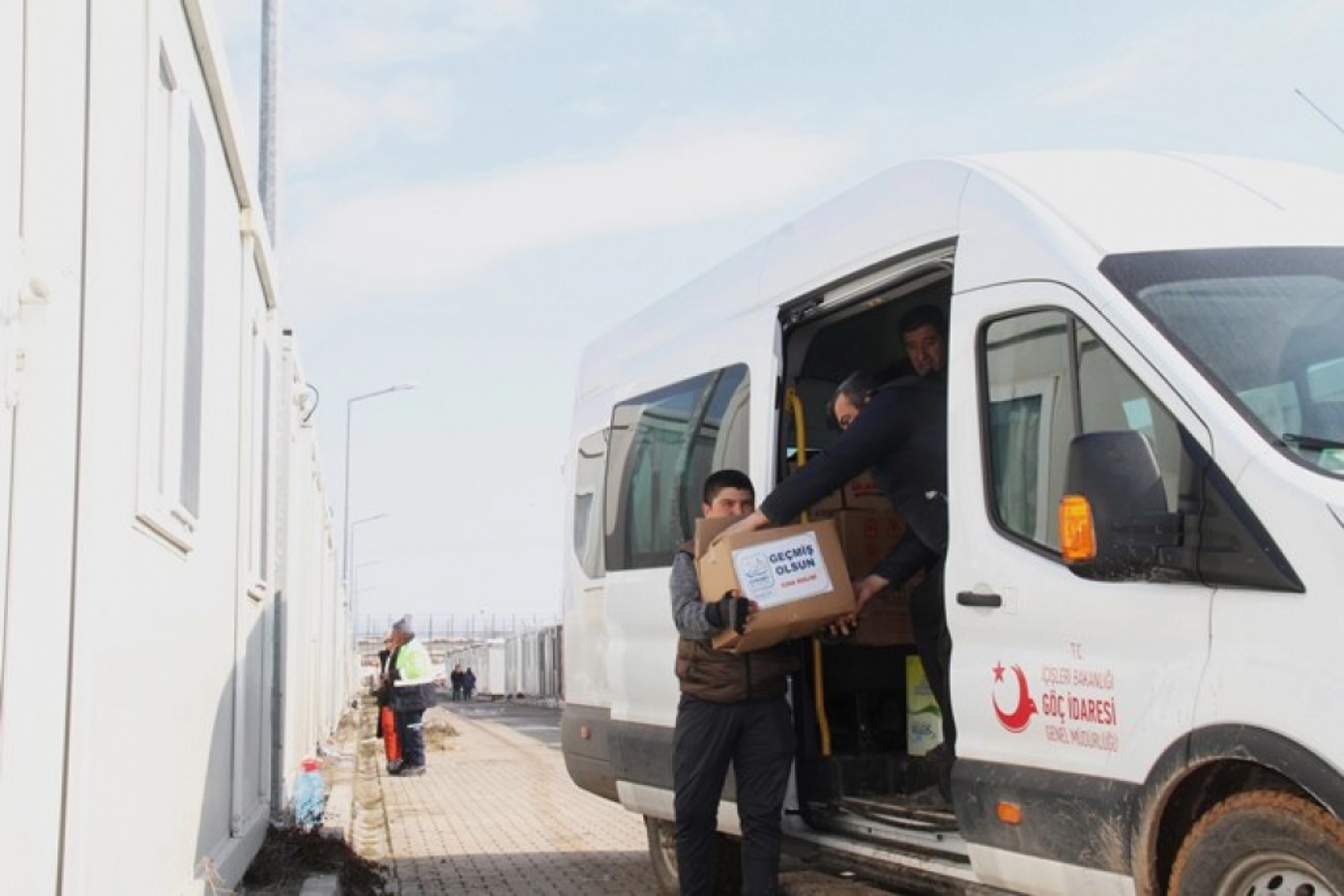 Malatya'da 10 bin kişinin barınacağı konteyner kente aileler yerleşmeye başladı