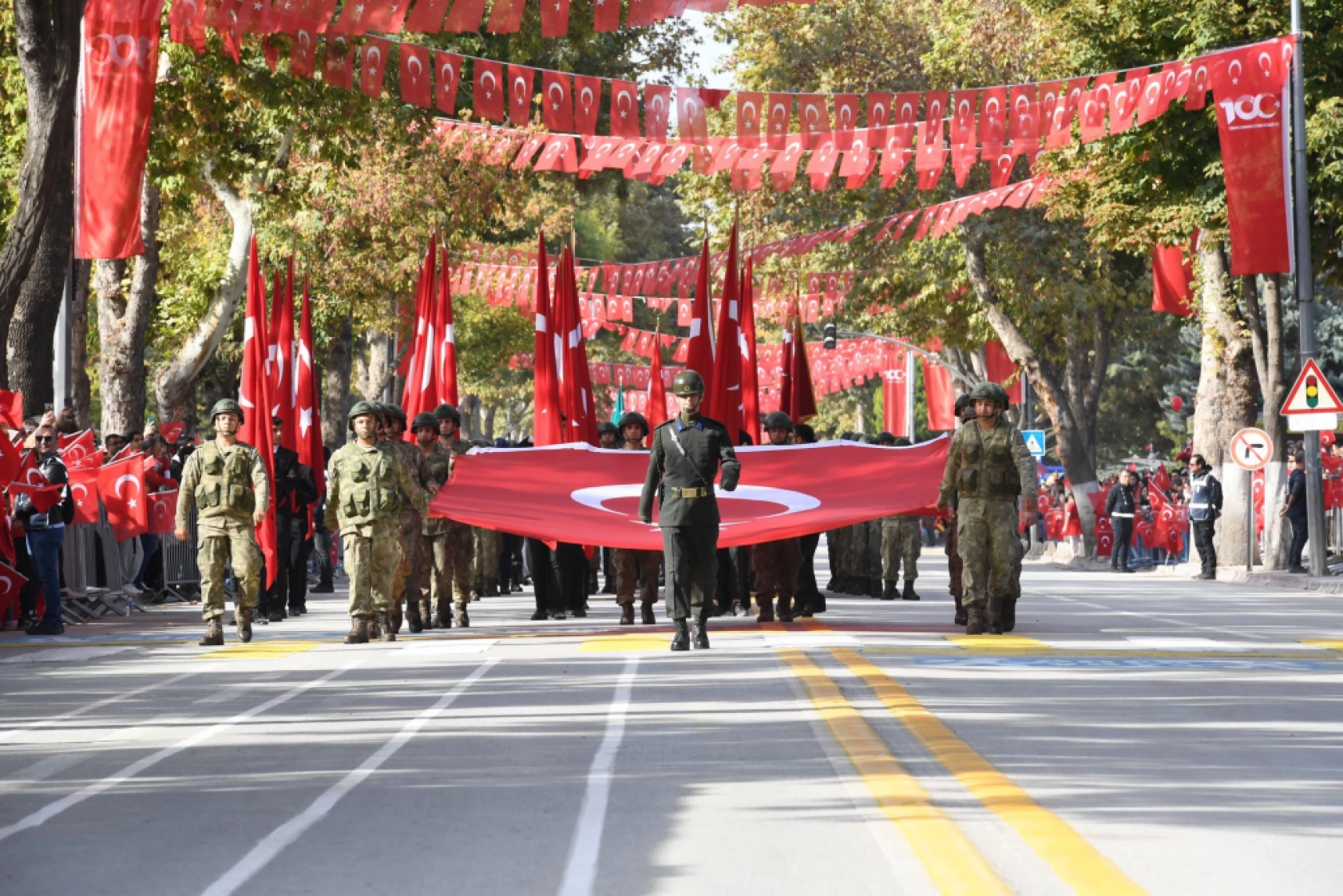 Türkiye Cumhuriyetinin 100. Yılı Malatya'da Coşkuyla Kutlandı