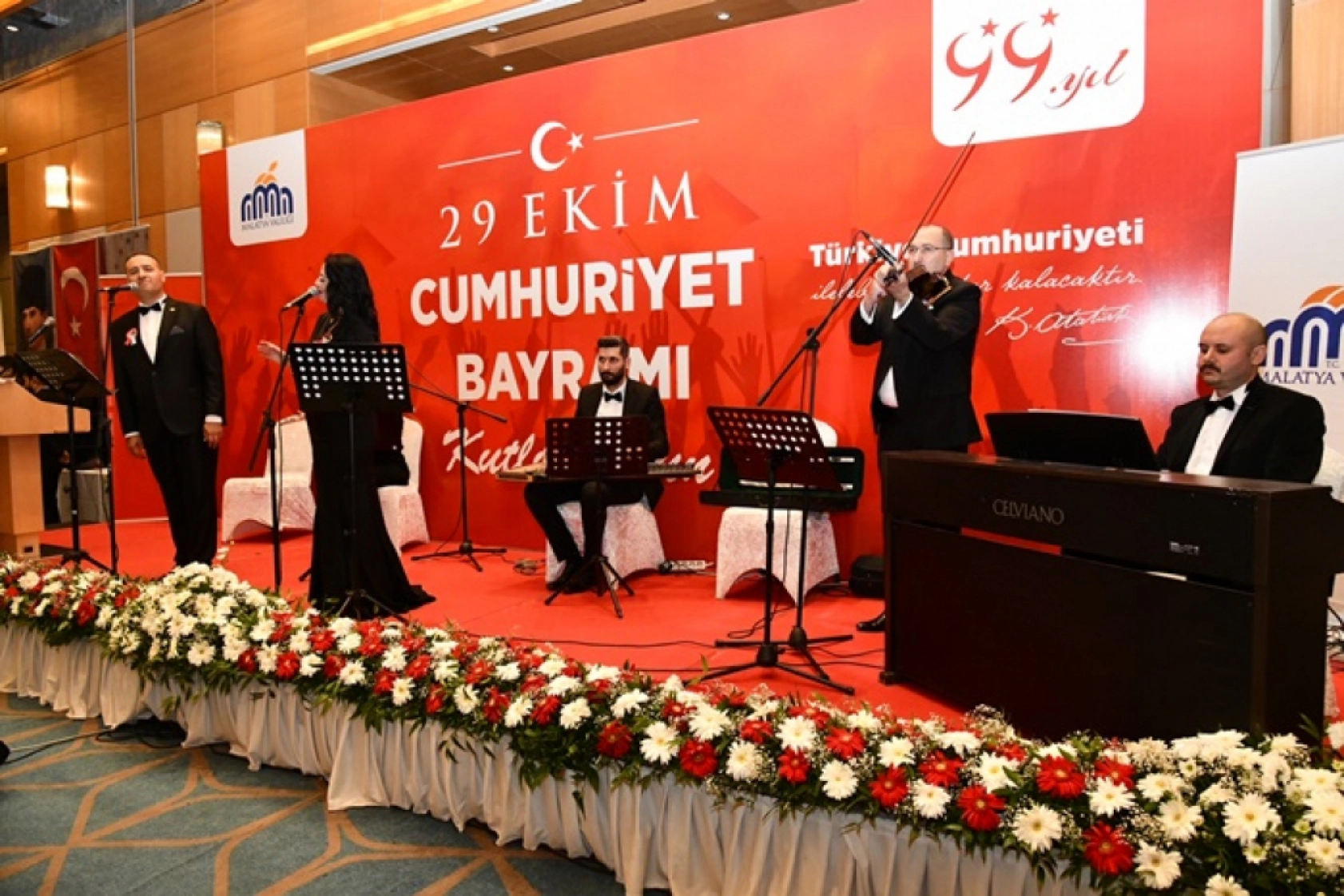 Malatya'da Cumhuriyet Resepsiyonu