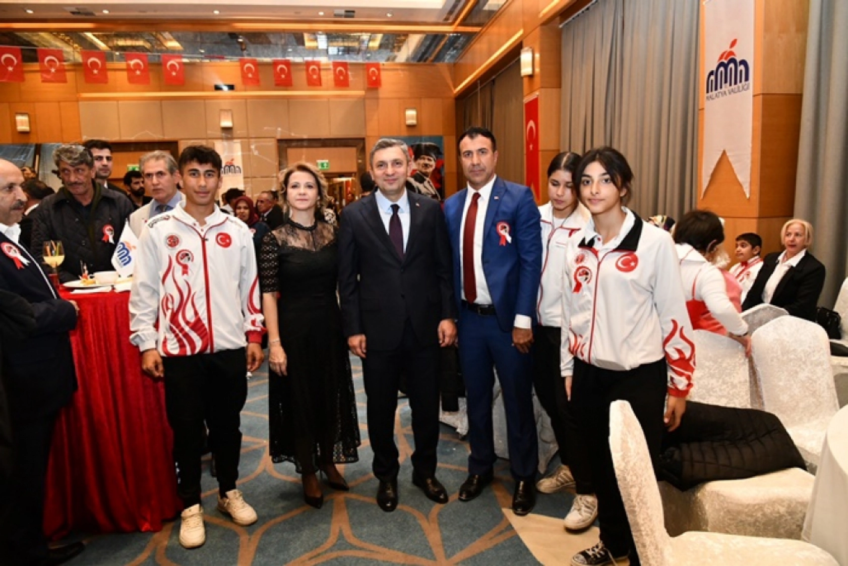 Malatya'da Cumhuriyet Resepsiyonu