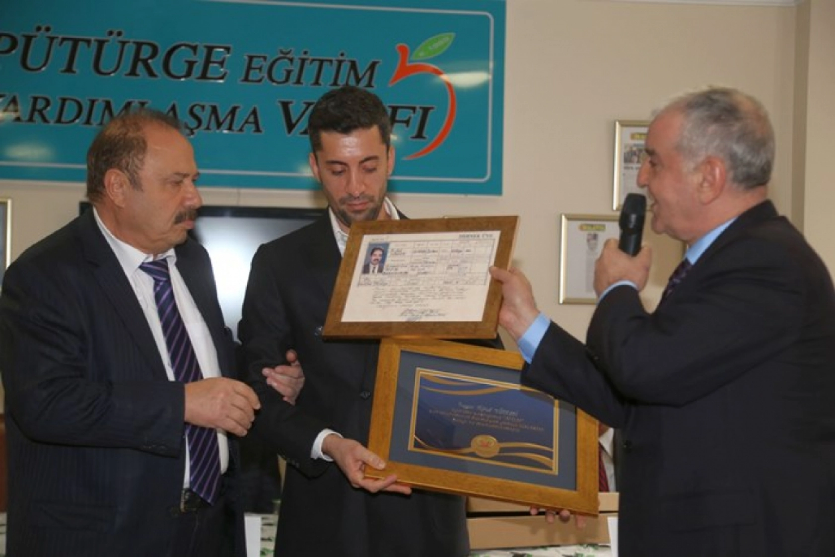 Pütürge-Doğanyol Eğitim Vakfı Vefa Zaman-4 Etkinliği düzenlendi