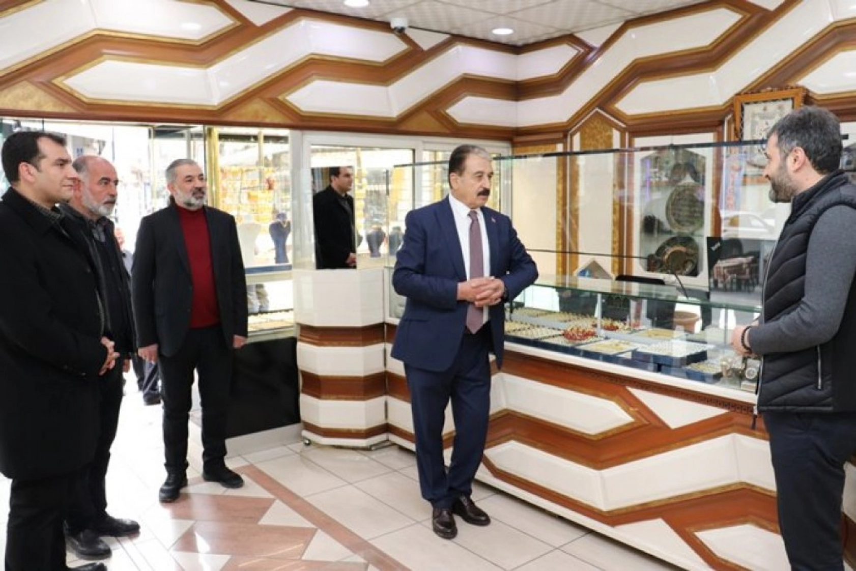 Keskin, Kontrol olmadığı için KDV indirimi vatandaşa yansımıyor