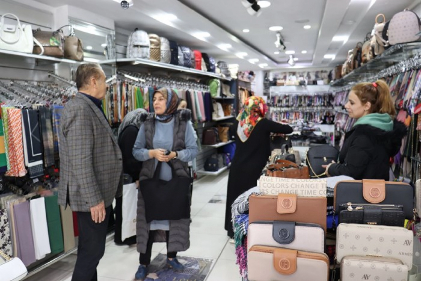 Keskin, Esnaf işyerini açarak Malatya'yı canlı gösteriyor