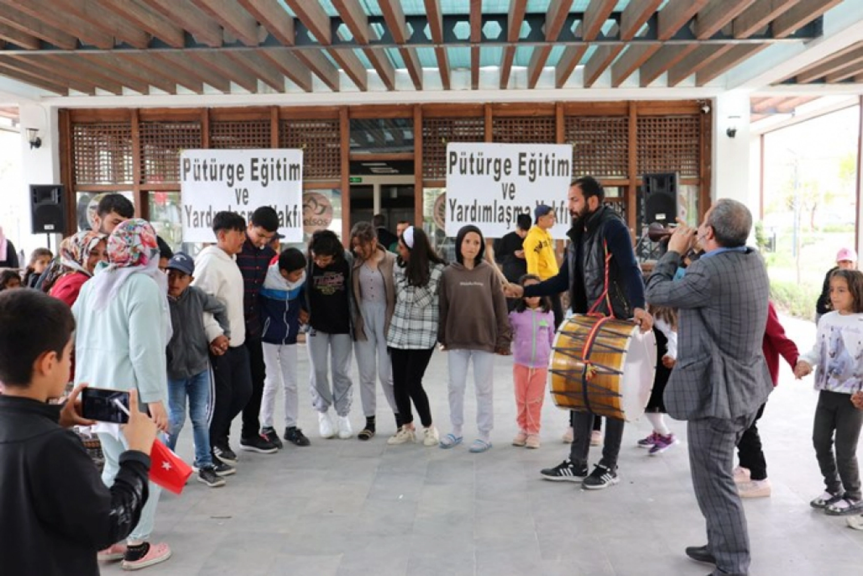 Pütürge – Doğanyol Çocuklar İçin 23 Nisan Etkinliği Düzenledi