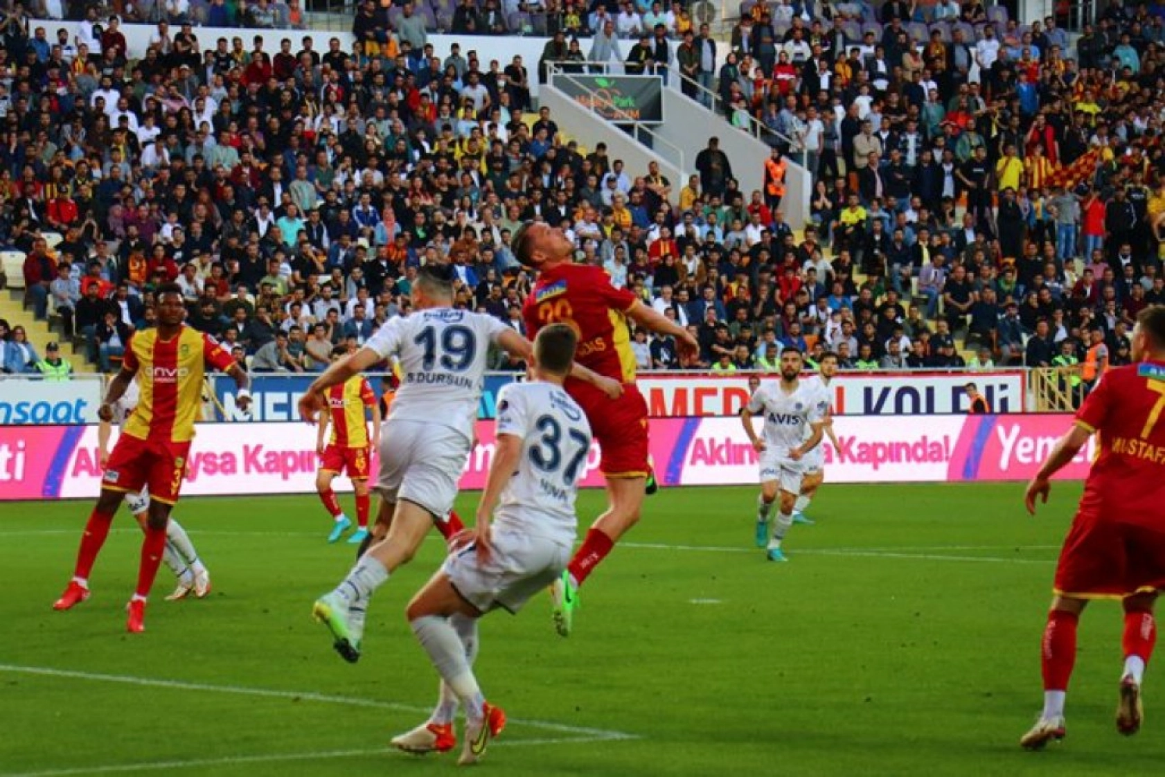 Yeni Malatyaspor Fenerbahce Karşılaşmasından Kareler