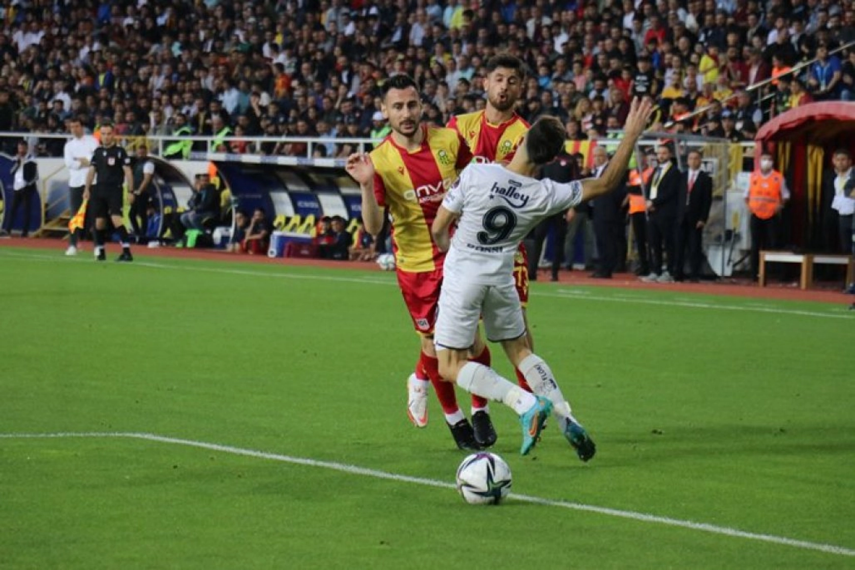 Yeni Malatyaspor Fenerbahce Karşılaşmasından Kareler