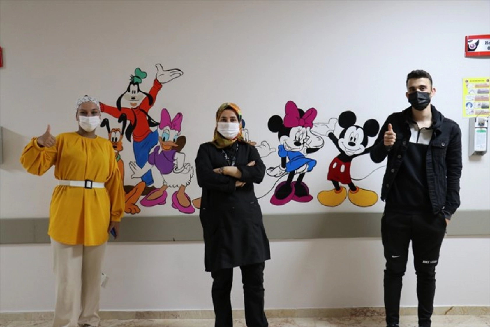 Lösemiyi yenen gençler kendileriyle aynı tedaviyi gören hastalara umut aşılıyor