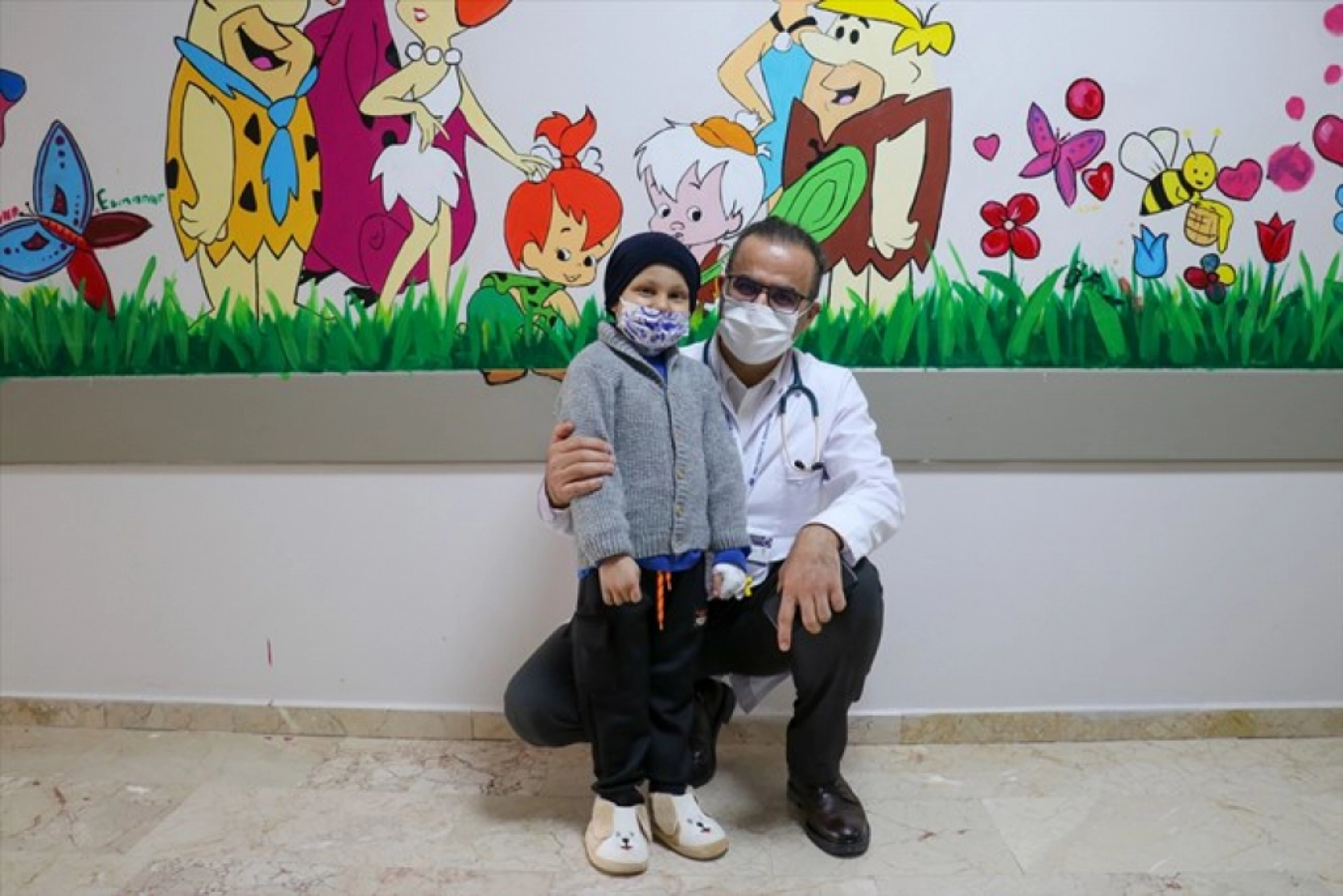 Lösemiyi yenen gençler kendileriyle aynı tedaviyi gören hastalara umut aşılıyor