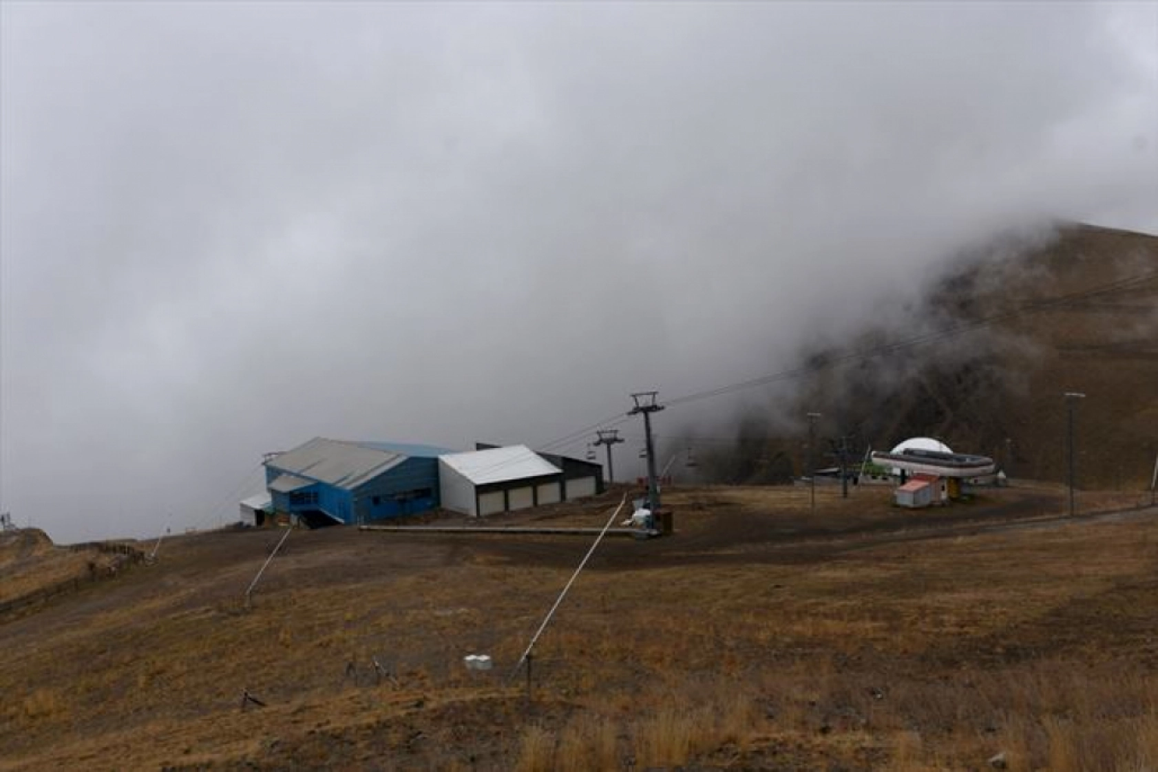 Erzurum'da soğuk hava ve kar etkili oldu