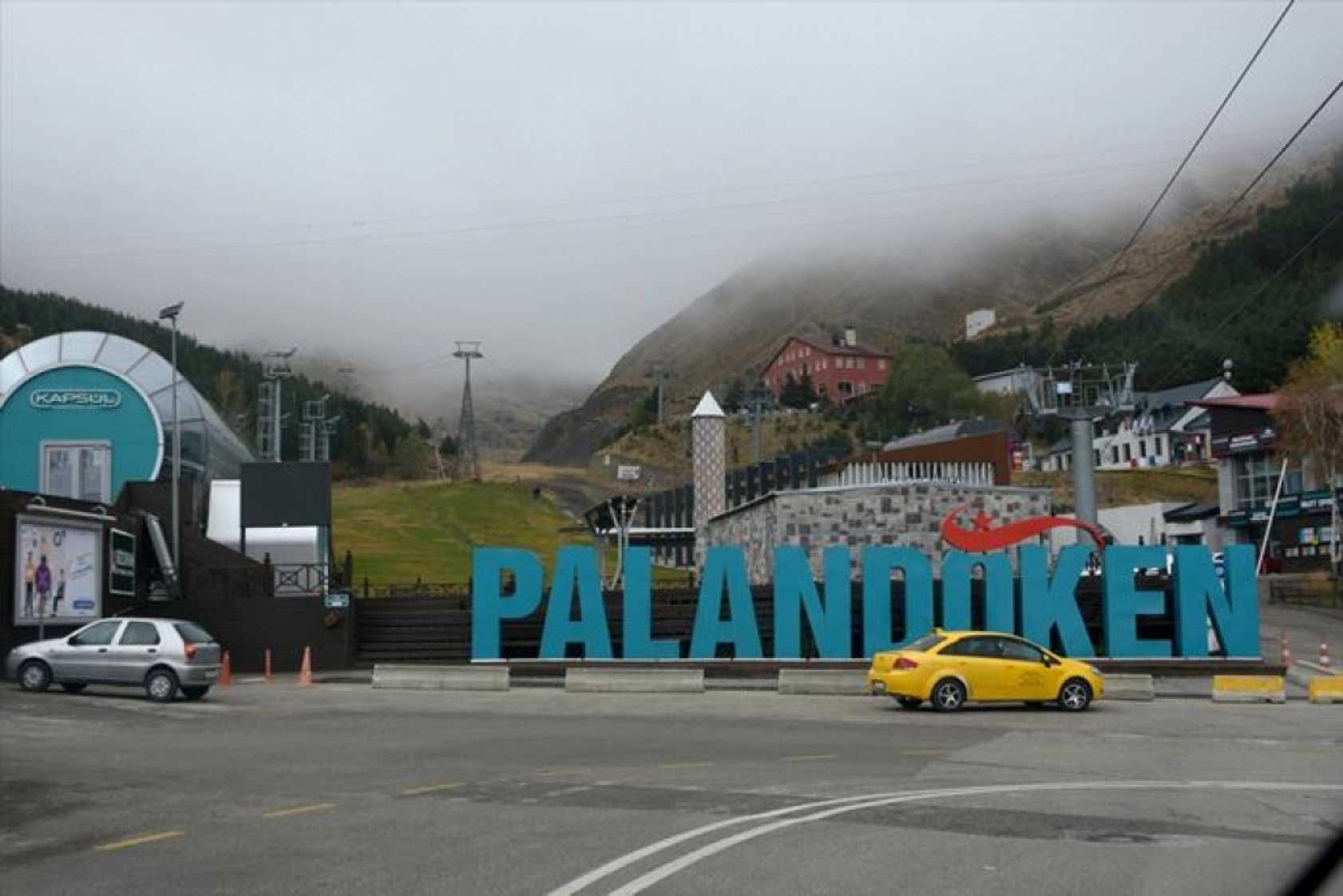 Erzurum'da soğuk hava ve kar etkili oldu