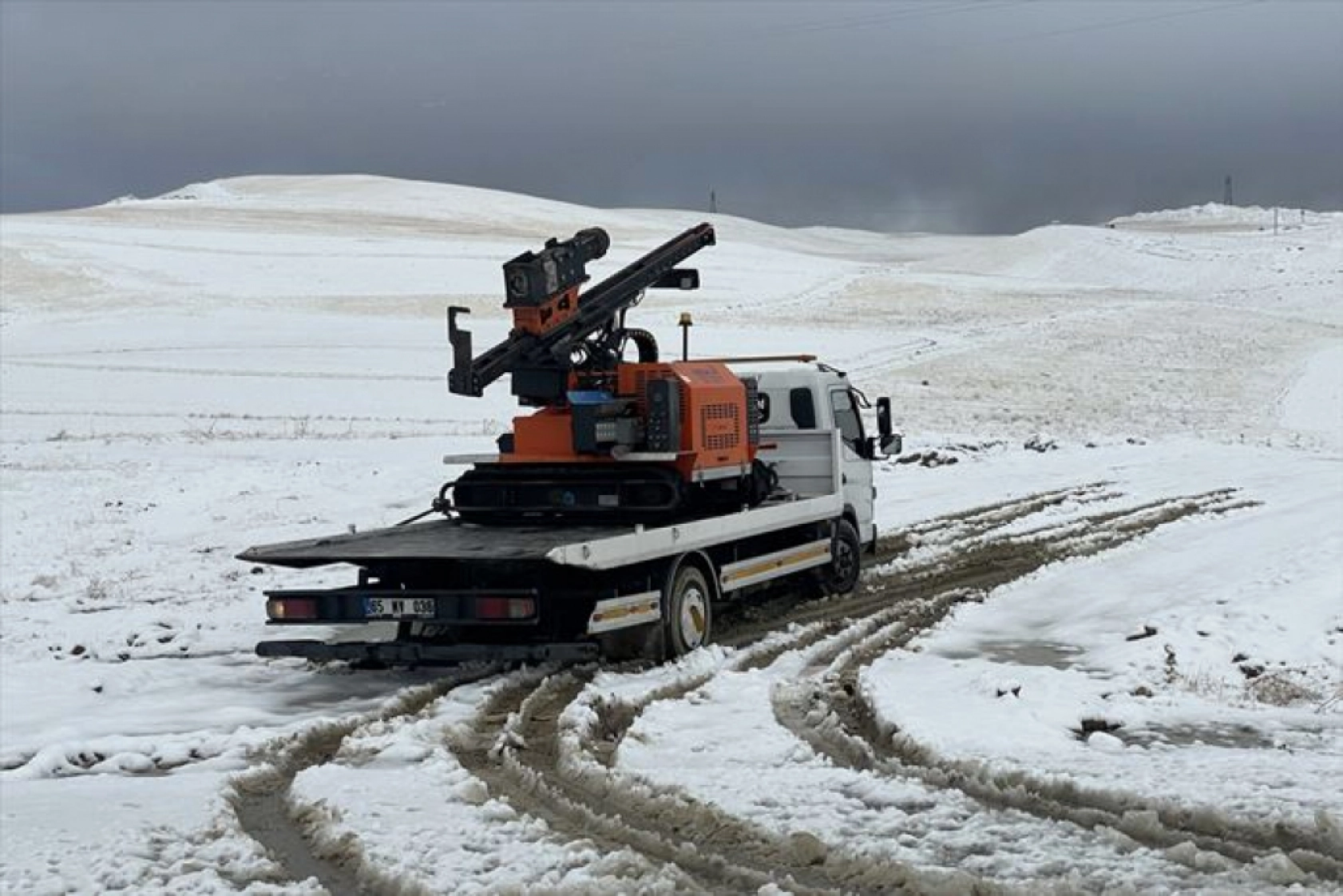 Van'da yüksek kesimlerinde kar etkili oldu
