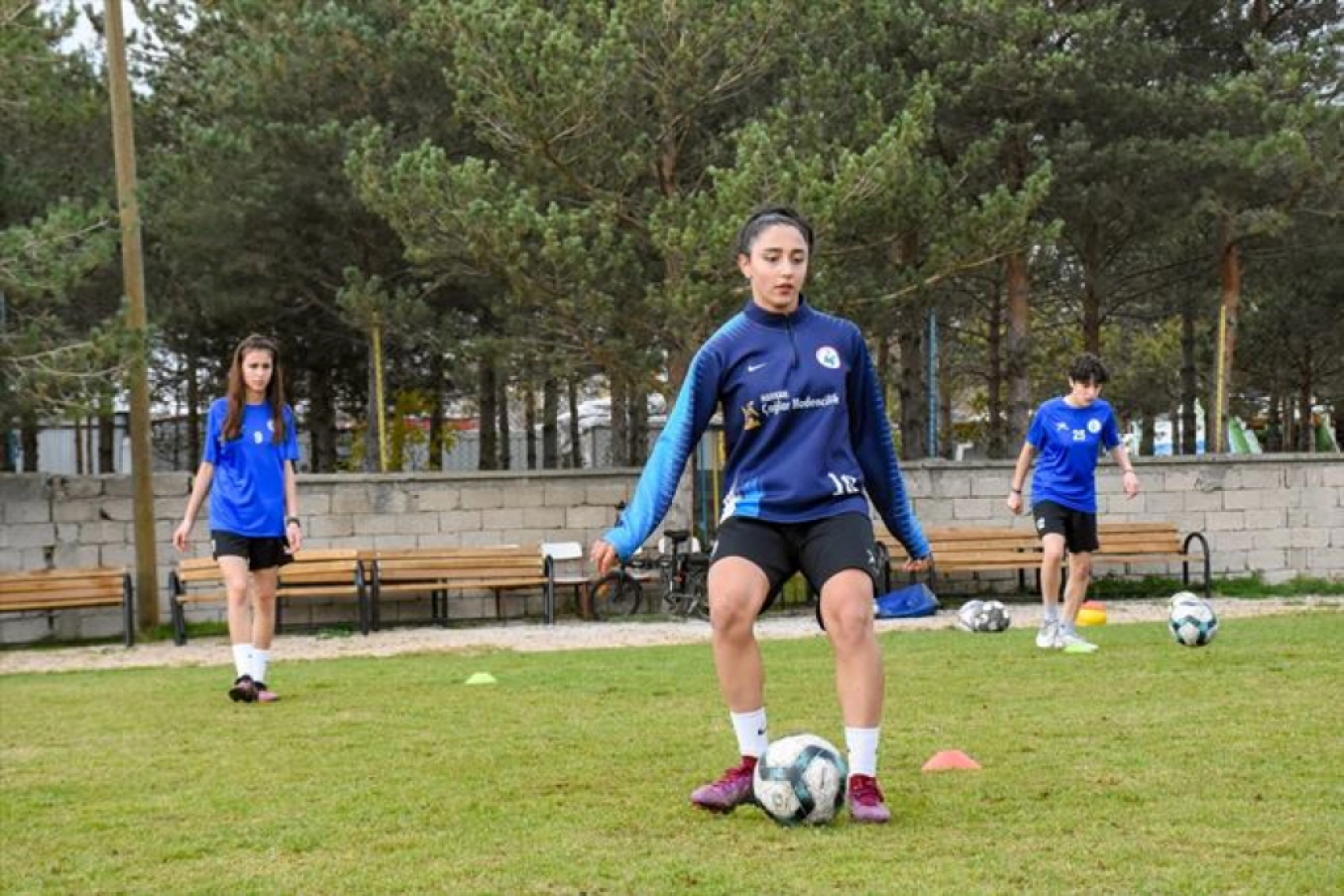 Vanlı kızların gözü 1. Lig'de