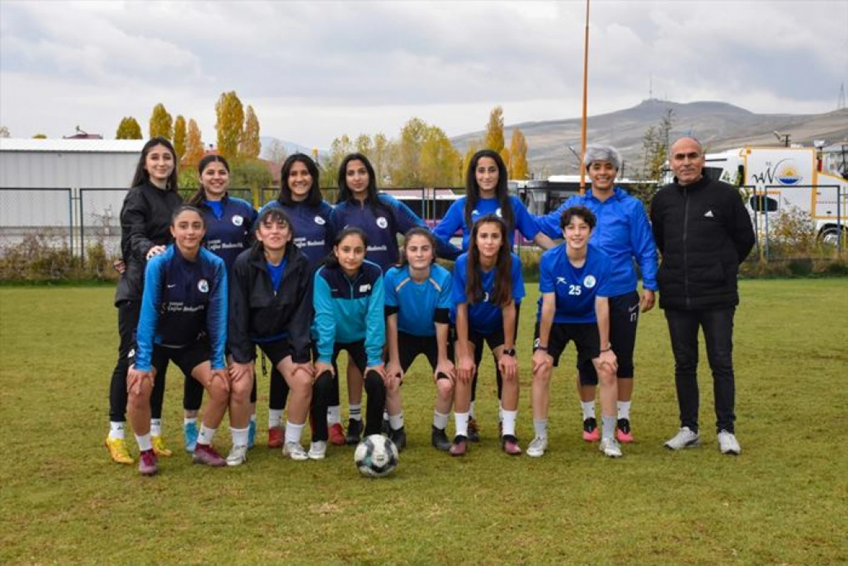 Vanlı kızların gözü 1. Lig'de