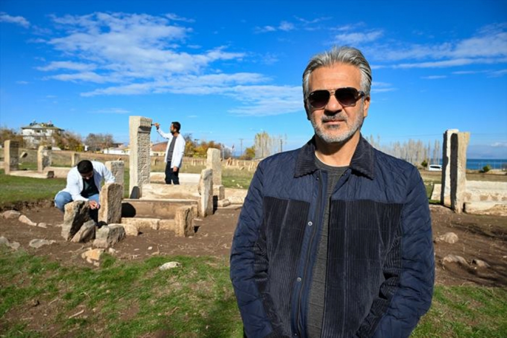 Van'daki Selçuklu Mezarlığı'nda en erken tarihli sandukalı mezar ortaya çıkarıldı