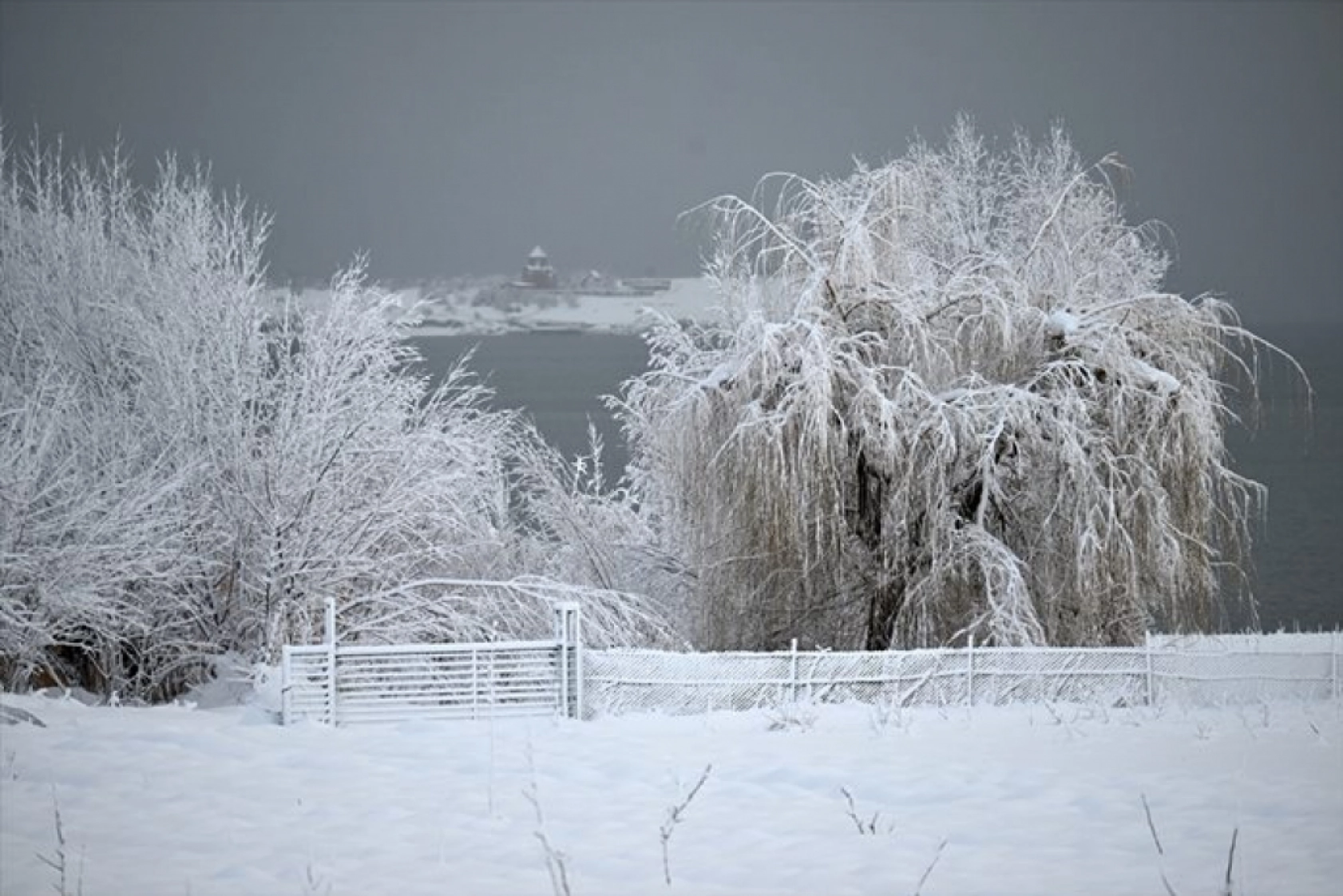 Van'da kar yağışı sonrası güzel görüntü oluştu