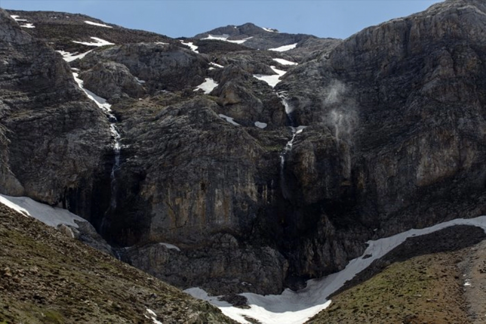 Porga Vadisi doğa tutkunları ve fotoğrafçıların ilgisini çekiyor