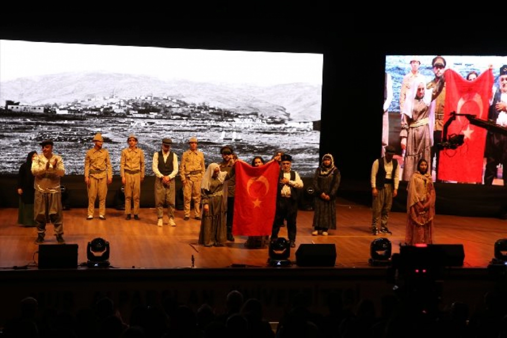 Muş Altın Lale Ödülleri sahiplerini buldu