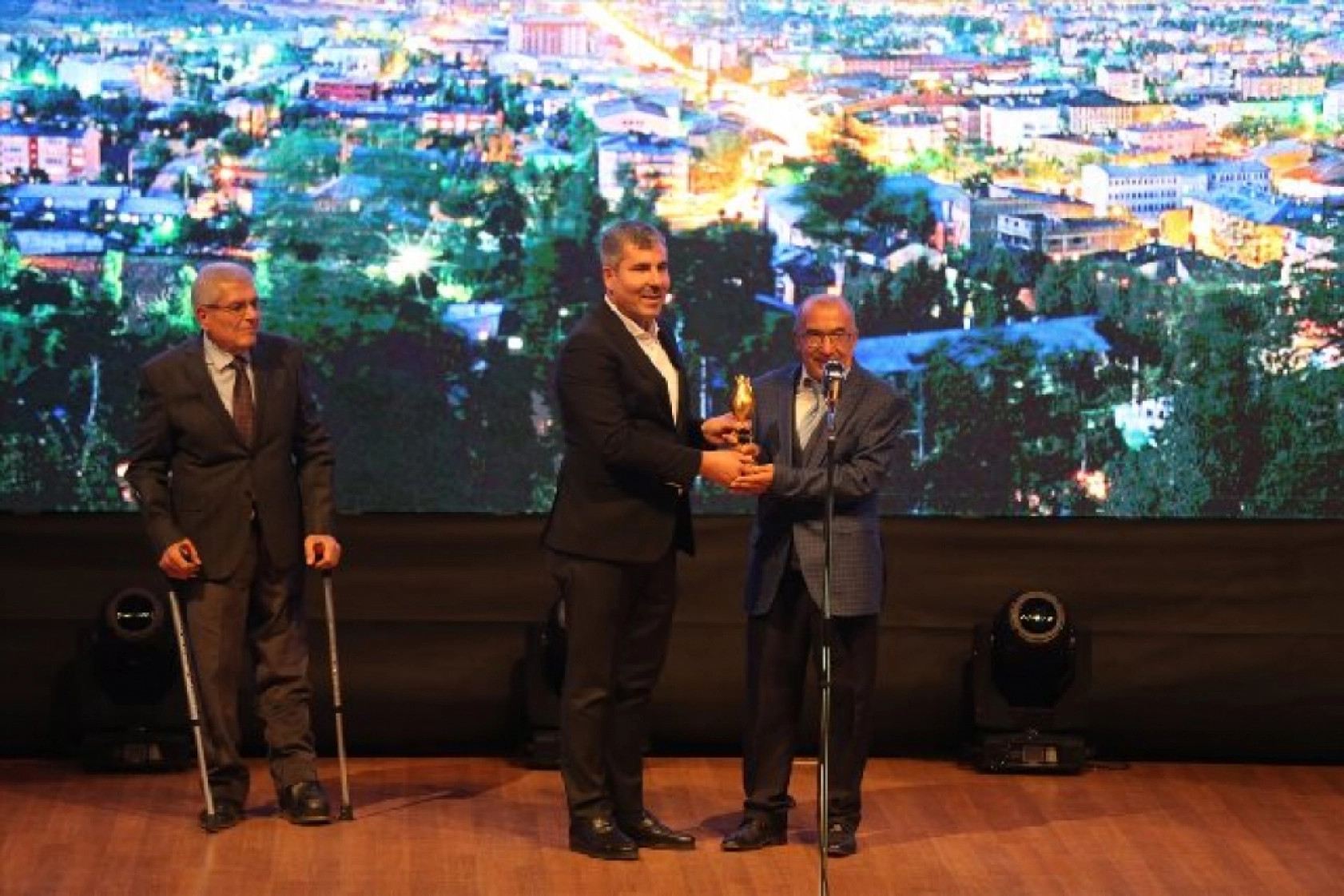 Muş Altın Lale Ödülleri sahiplerini buldu