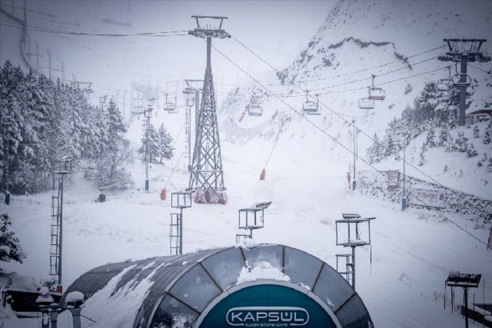 Kayak sezonunun başladığı Palandöken'de kış turizmi hareketlendi