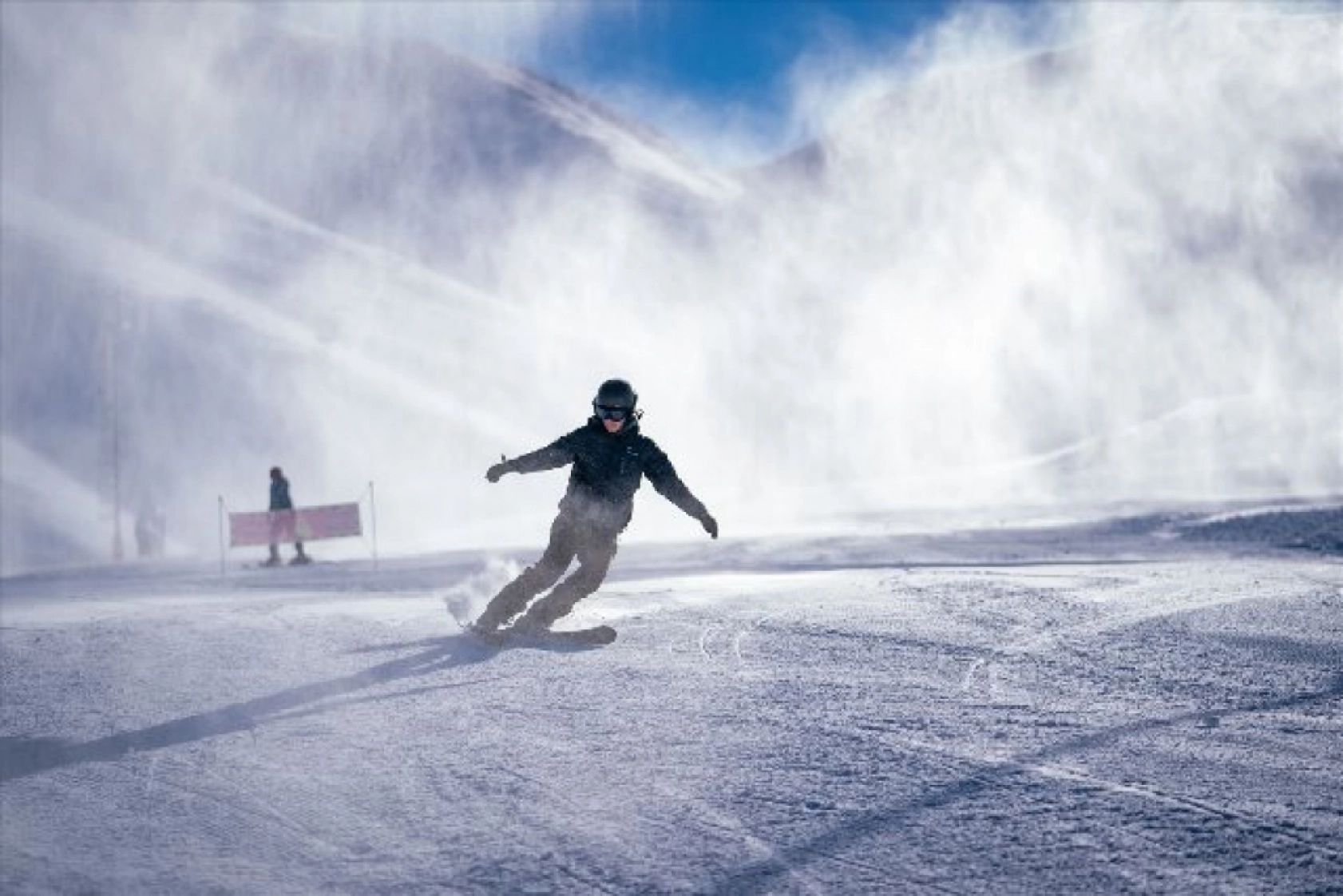 Kayak sezonunun başladığı Palandöken'de kış turizmi hareketlendi