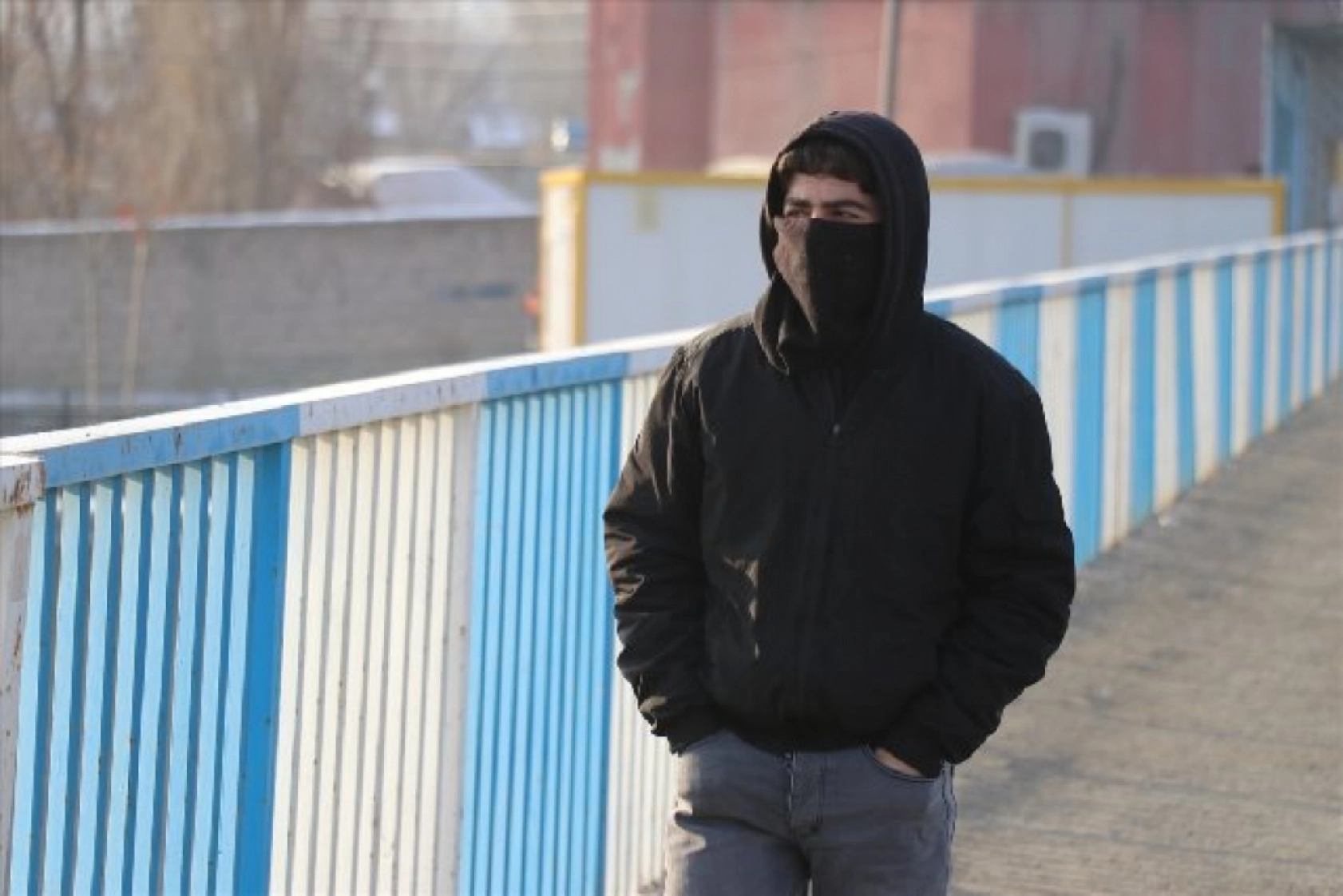 Doğu Anadolu'da göletler dondu, ev, iş yeri ve araçların camları buz tuttu