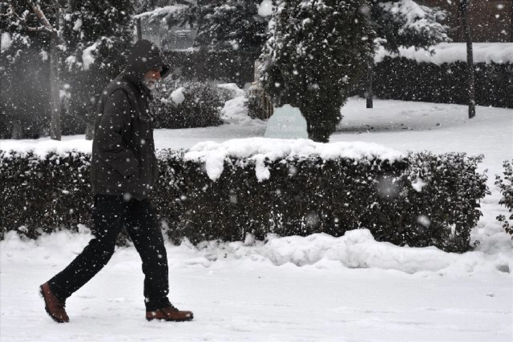 Erzurum'da kar yağışı etkili oluyor