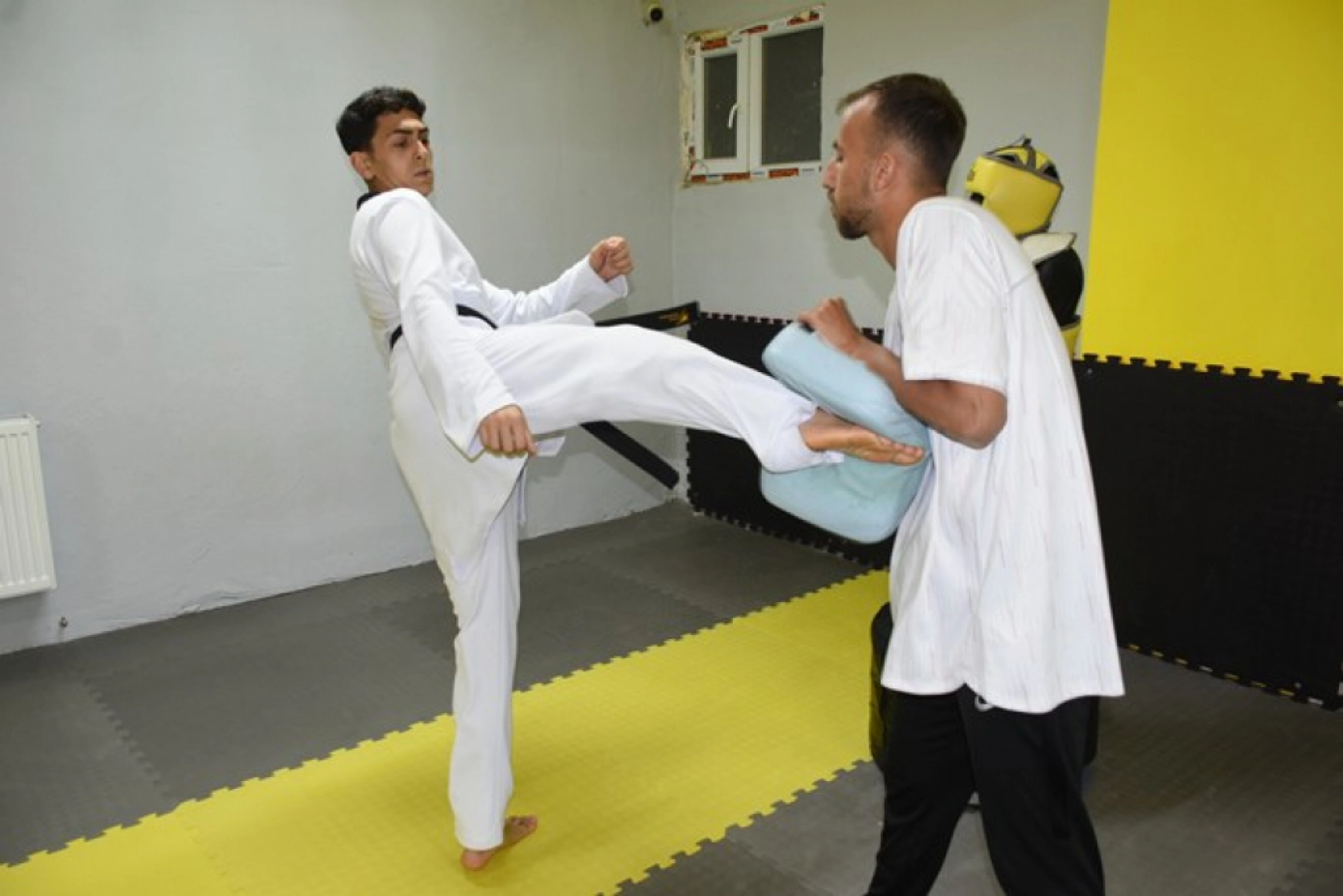 Tuğra Tevfik Menekşe'nin hedefi Avrupa'dan altın madalyayla dönmek