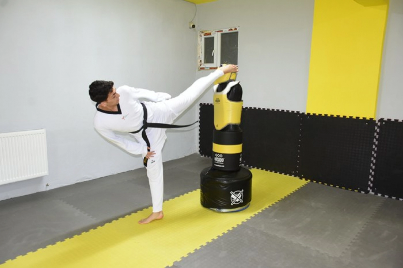 Tuğra Tevfik Menekşe'nin hedefi Avrupa'dan altın madalyayla dönmek