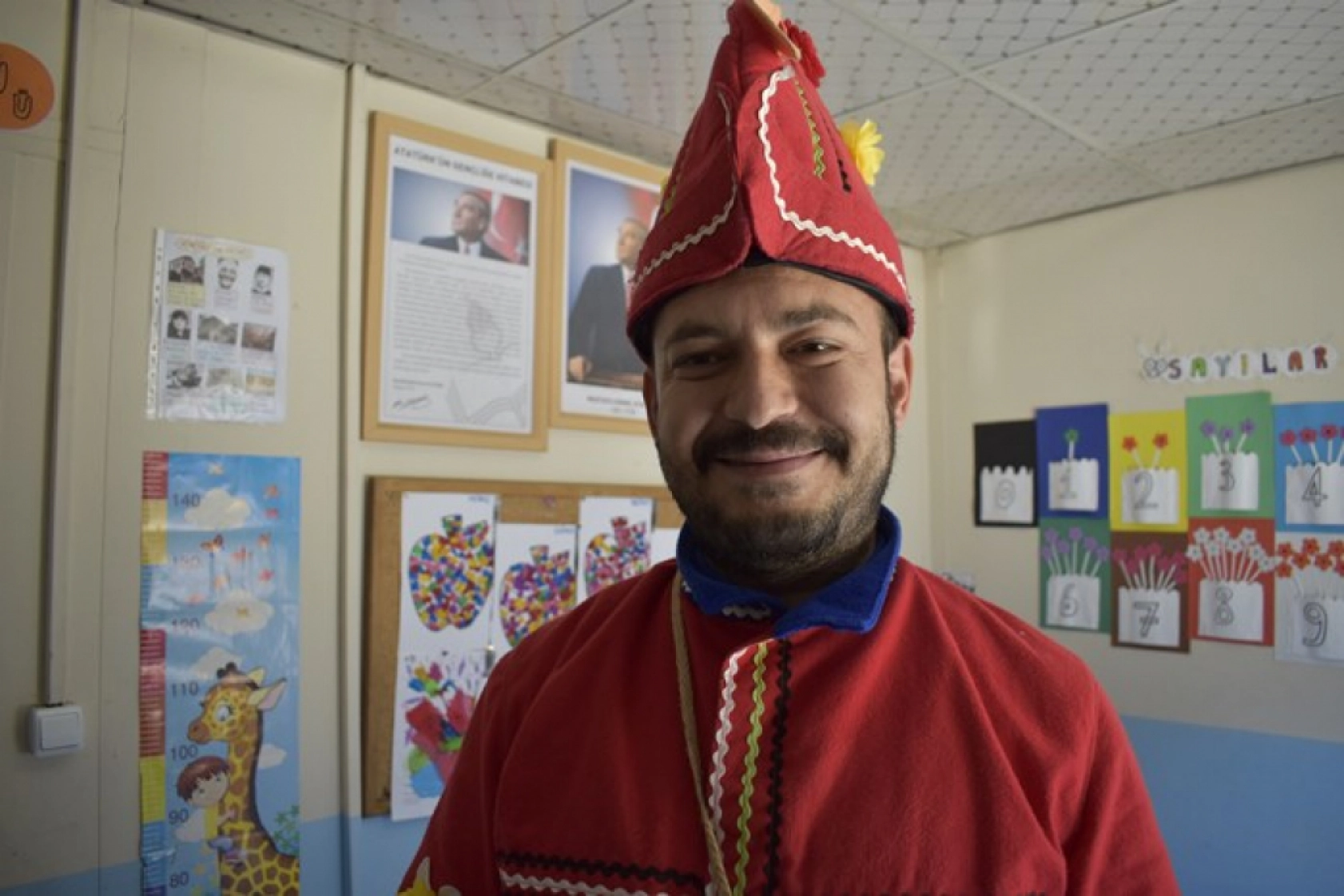 Bitlis'in 49 köyünde 1352 öğrenci tiyatroyla buluştu