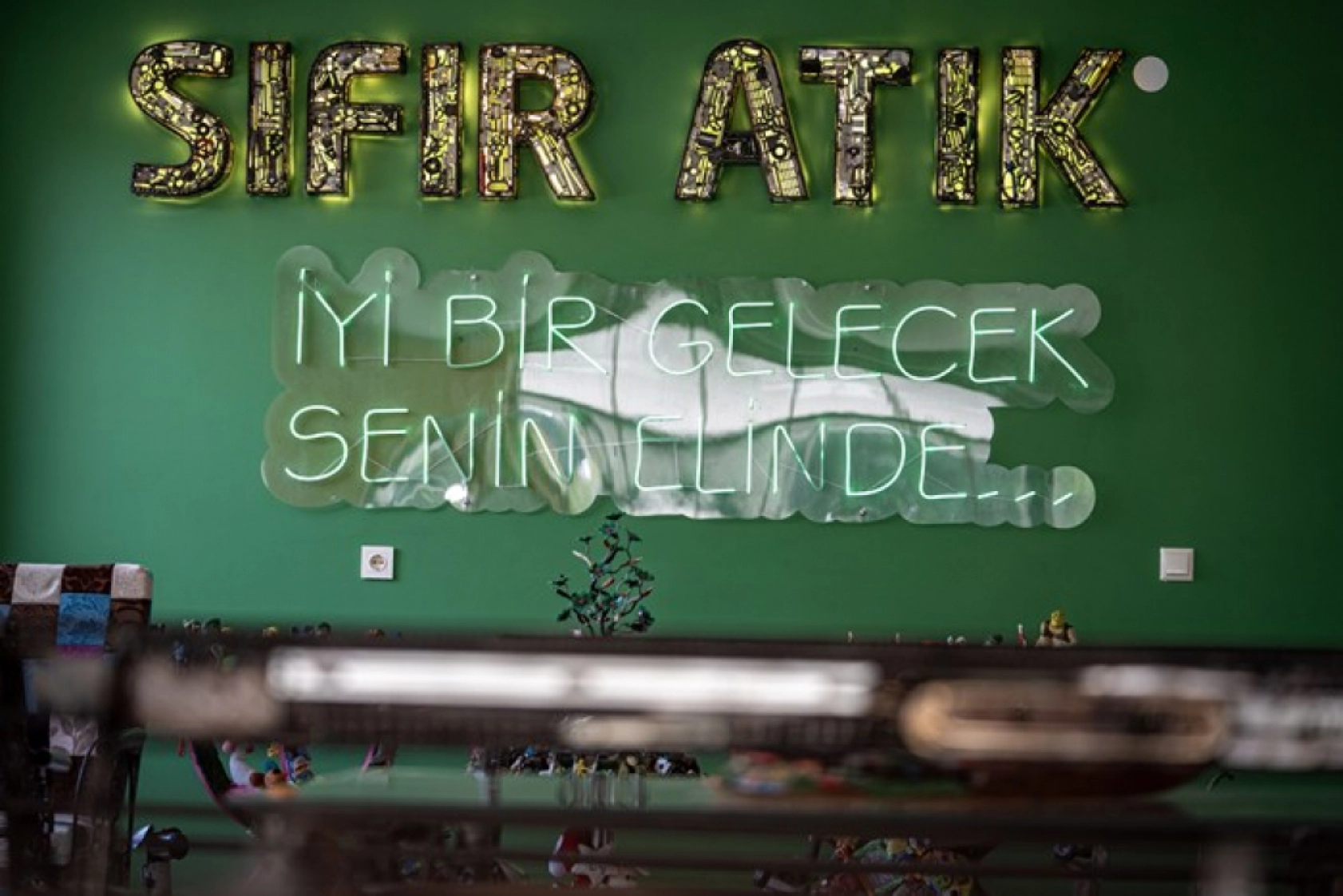 Çöp Değil Kaynak: Erzurum'da Atık Malzemelerle Sıfır Atık Kafe Açıldı