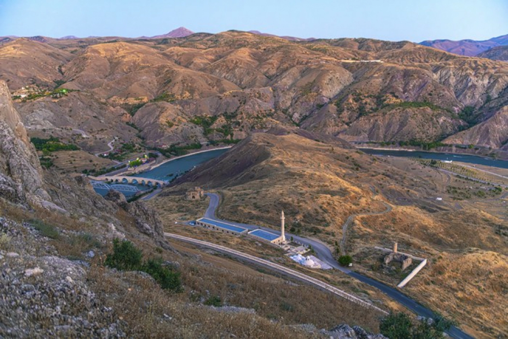 Elazığ Palu Kalesi: Urartu Medeniyetinin 3 Bin Yıllık Mirası