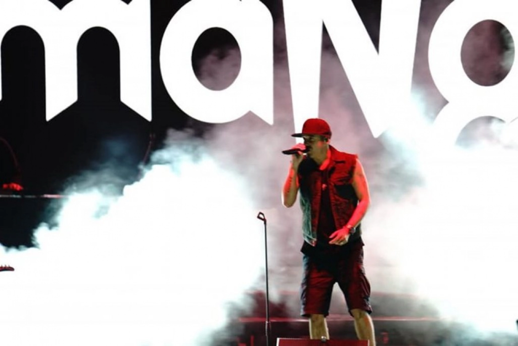 Kiraz festivali Manga konseriyle final yaptı