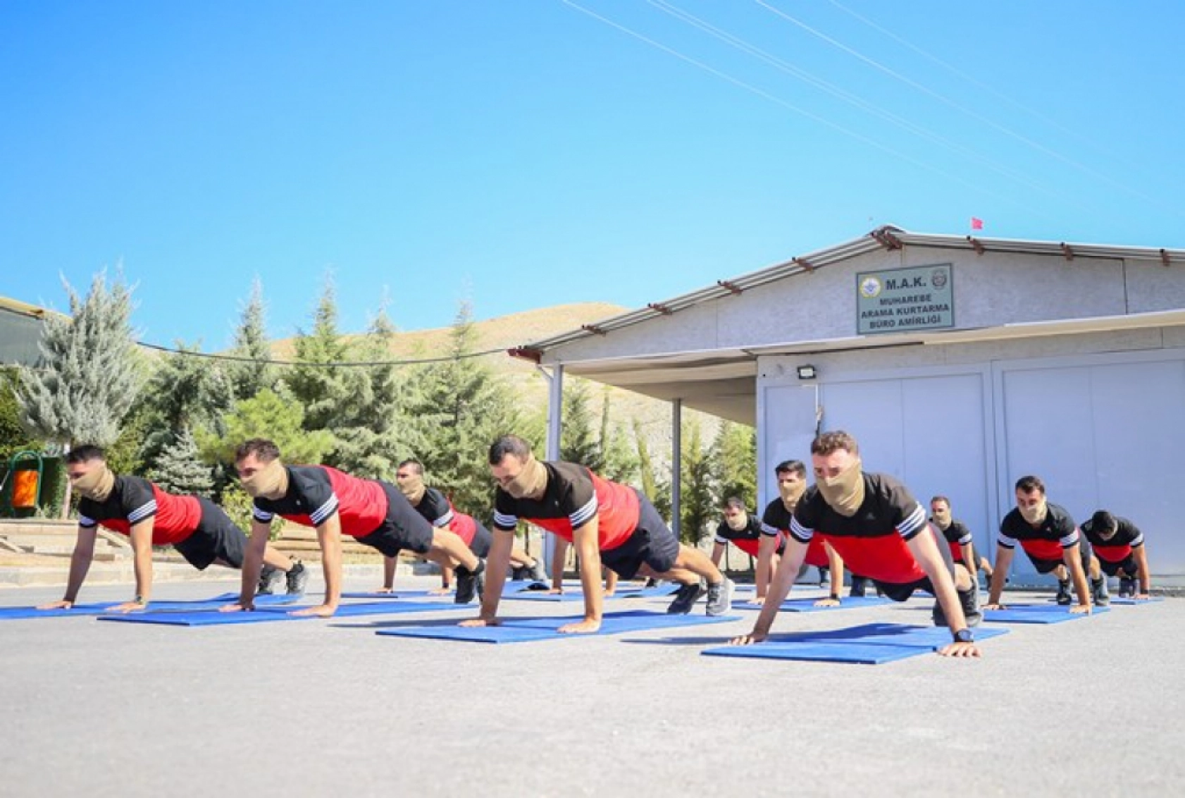 PÖH timleri zorlu koşullara hazırlanıyor