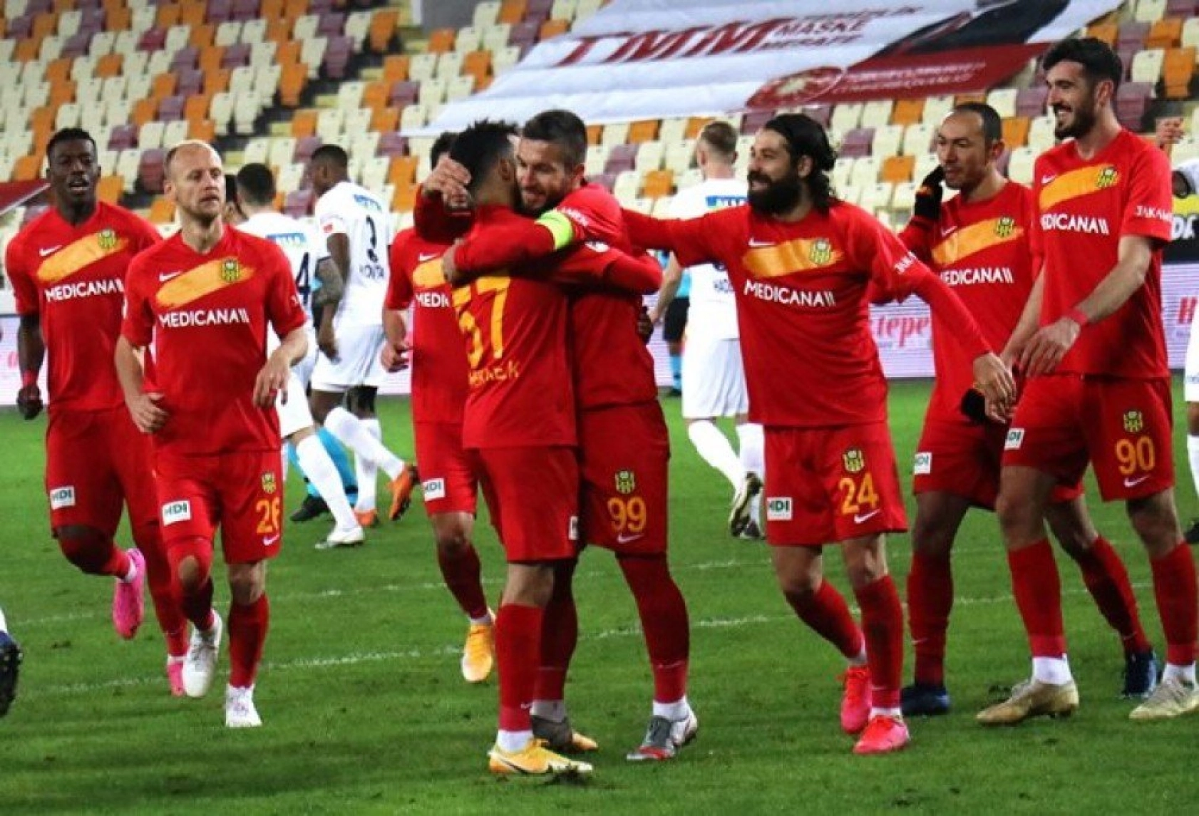 Yeni Malatyaspor Kasımpaşa Karşılaşmasından Kareler