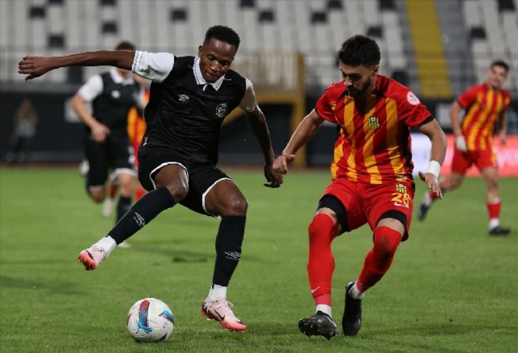 Manisa FK Yeni Malatyaspor Karşılaşmasından Kareler