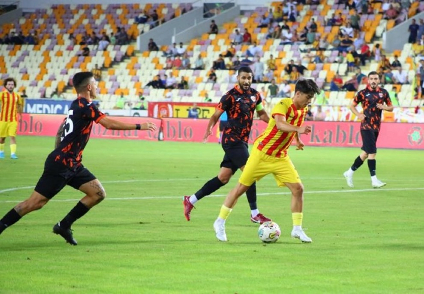 Yeni Malatyaspor Adanaspor Karşılaşmasından Kareler