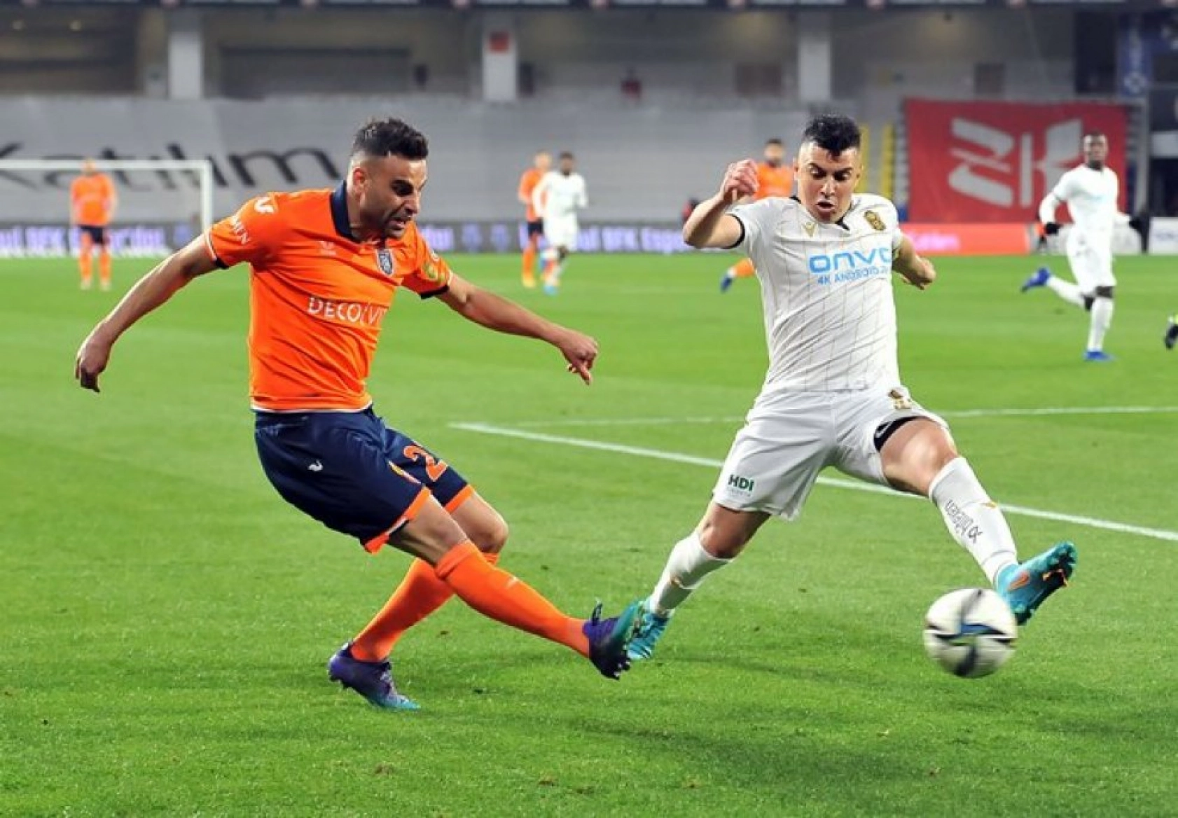 Başakşehir Yeni Malatyaspor Karşılaşmasından Kareler