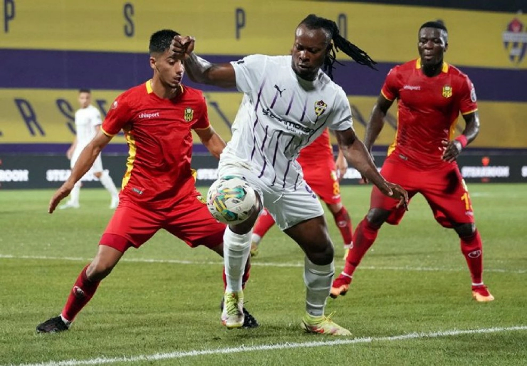 Eyüpspor Yeni Malatyaspor Karşılaşmasından Kareler