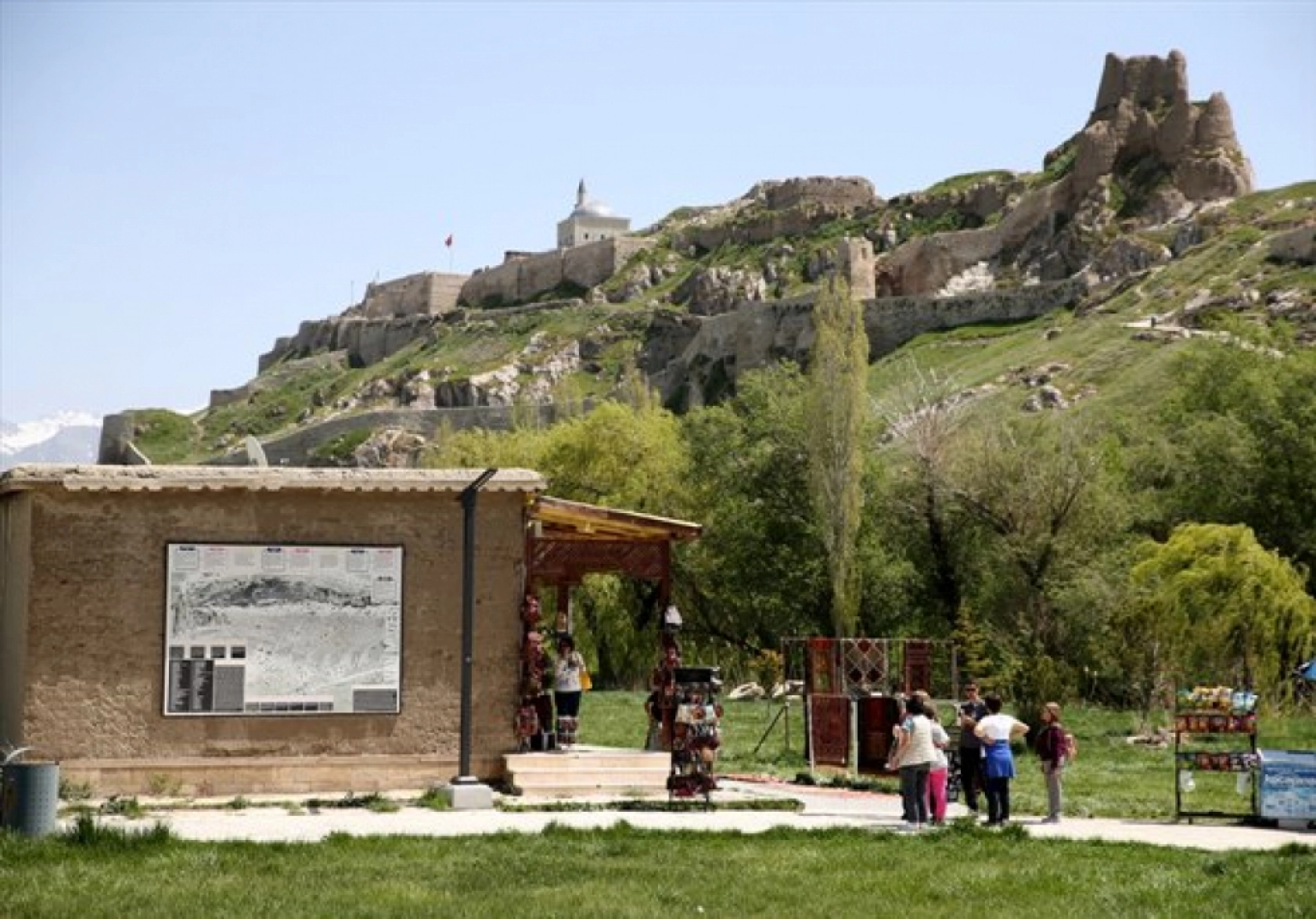 Van'da turizmin gözdesi Akdamar Adası