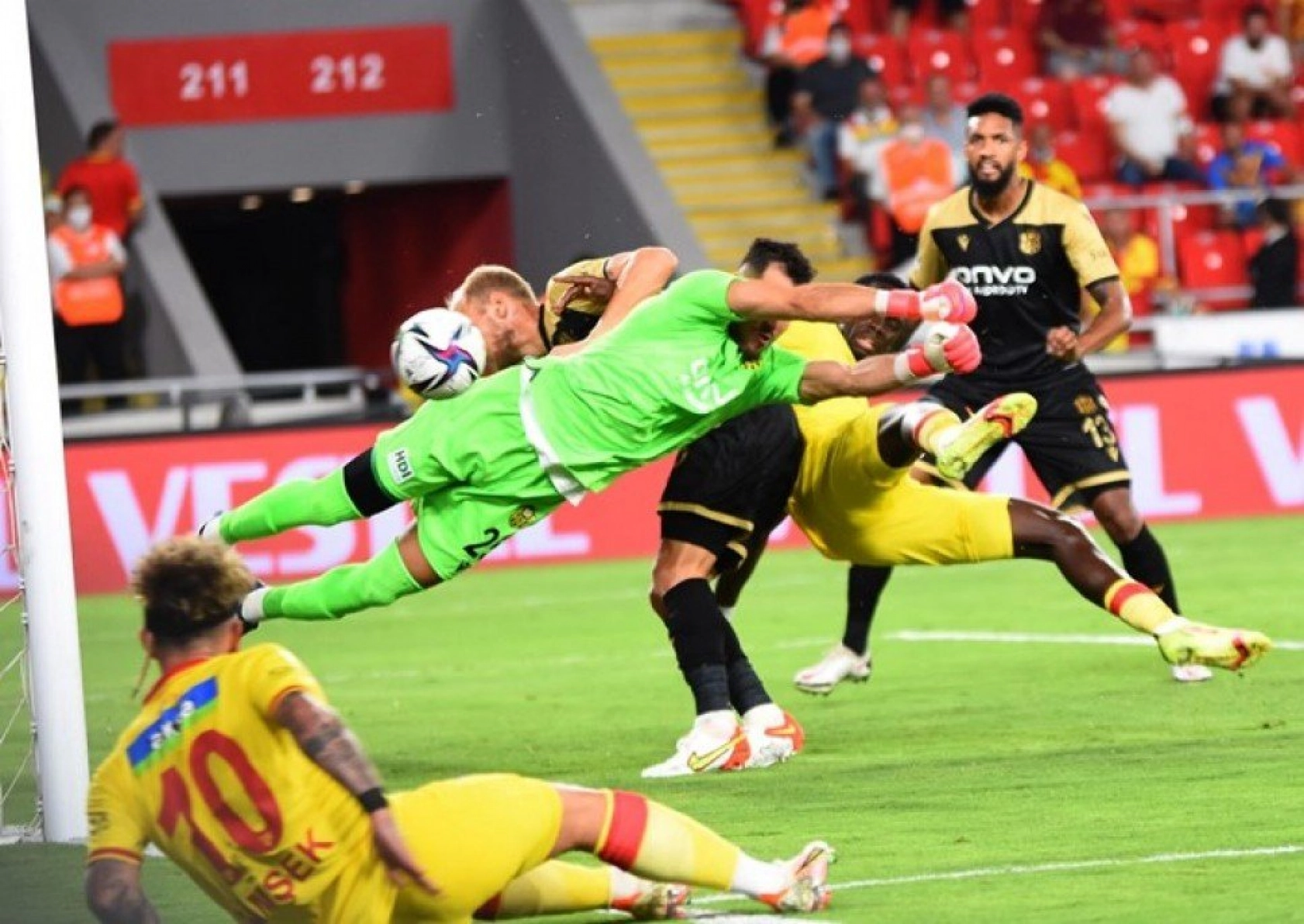 Göztepe Maçından Kareler