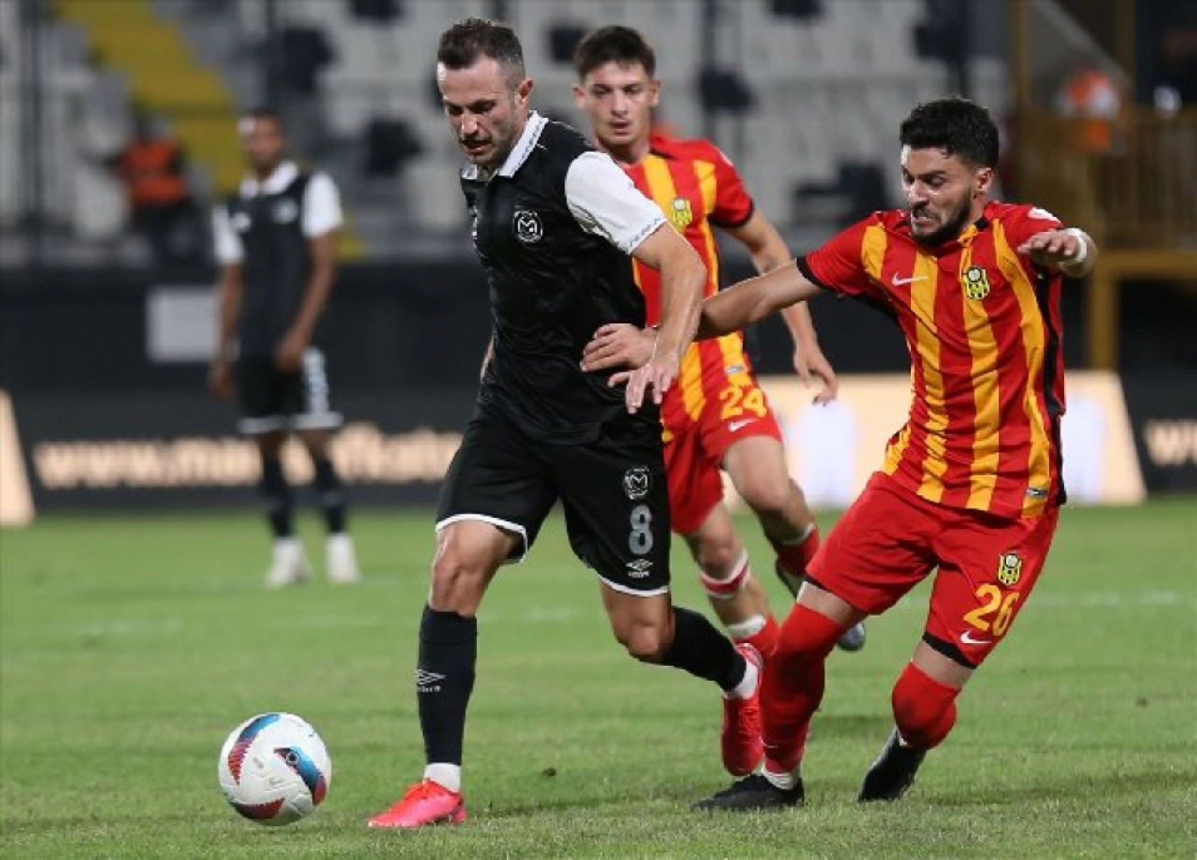 Manisa FK Yeni Malatyaspor Karşılaşmasından Kareler