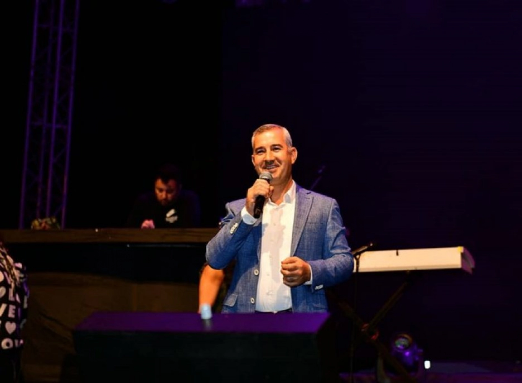 Kiraz festivali Manga konseriyle final yaptı