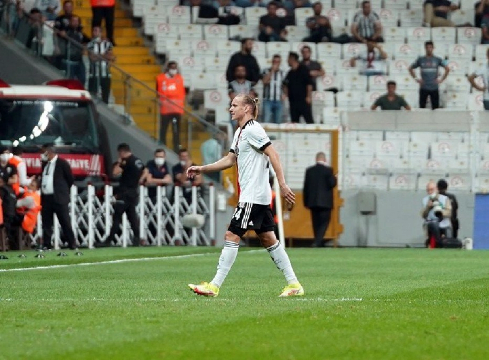 Beşiktaş Ö.K. Yeni Malatyaspor Karşılaşmasından Kareler