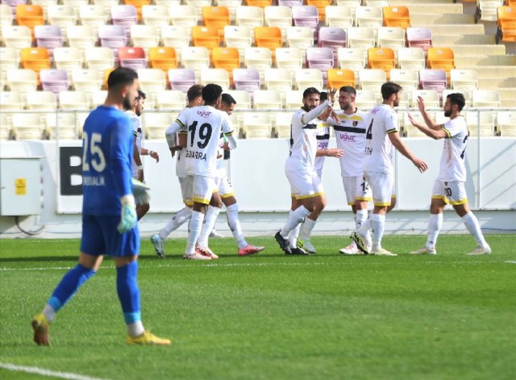 Yeni Malatyaspor 665 gün sonra seyircisinin karşısında