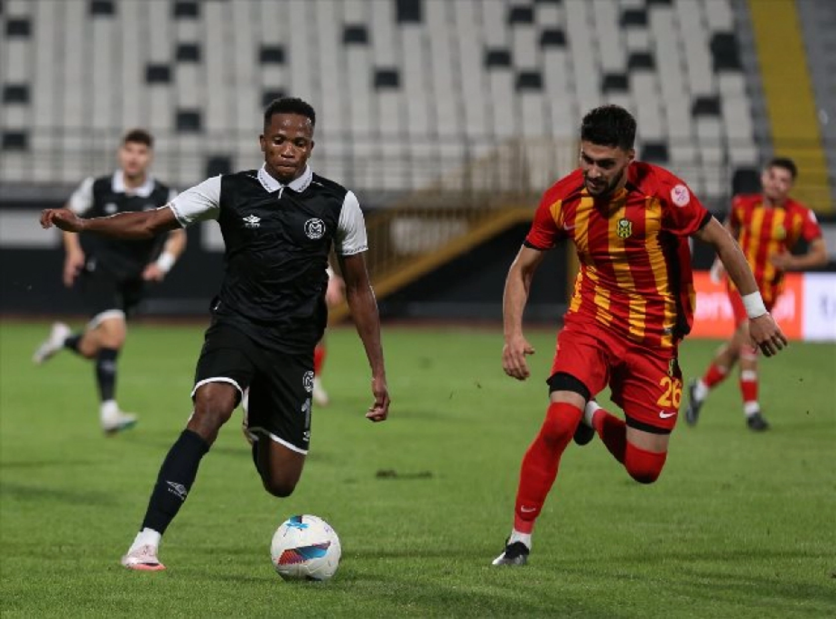 Manisa FK Yeni Malatyaspor Karşılaşmasından Kareler