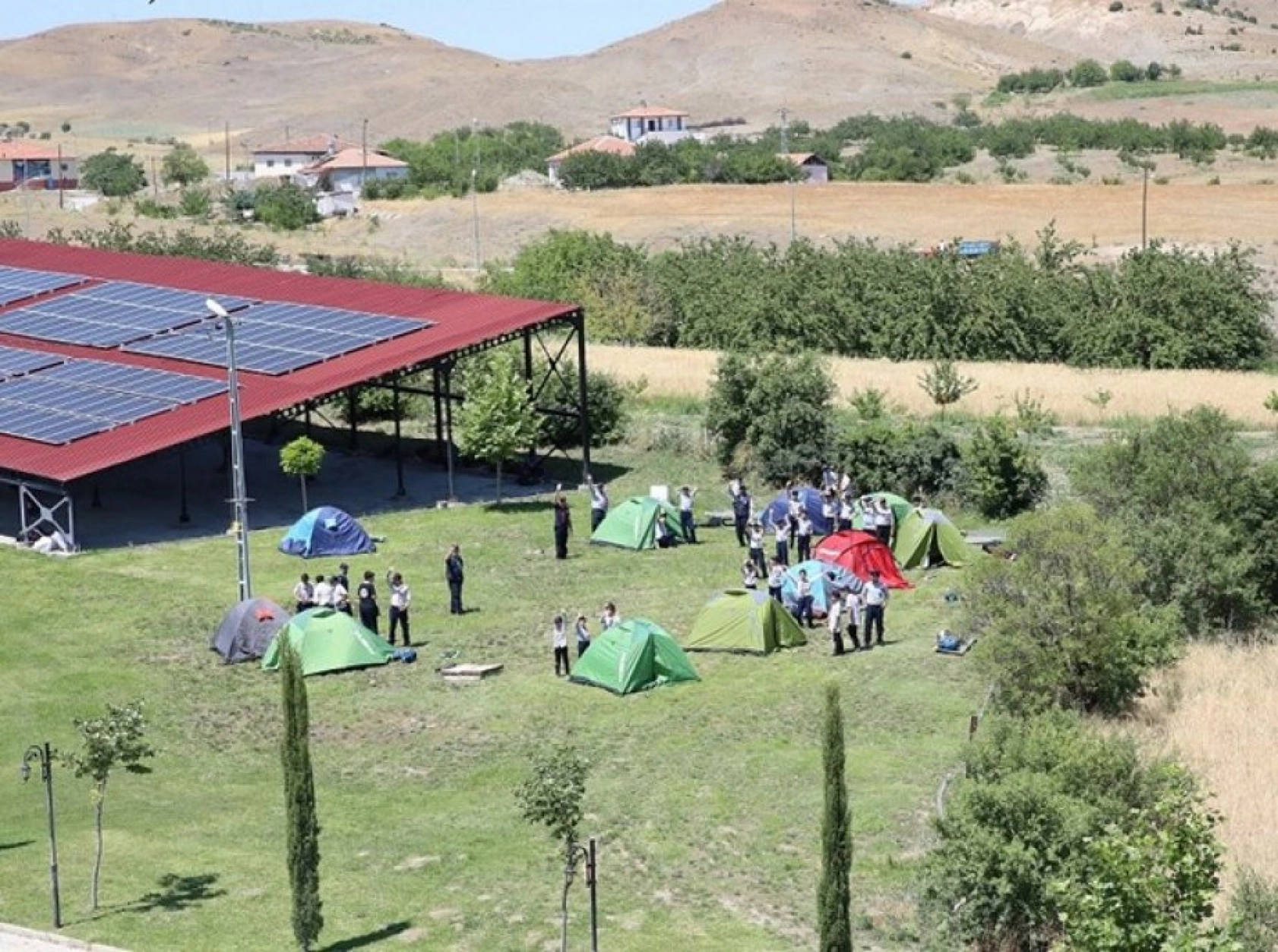 İspendere şifalı içmelerinde izcilik kampı
