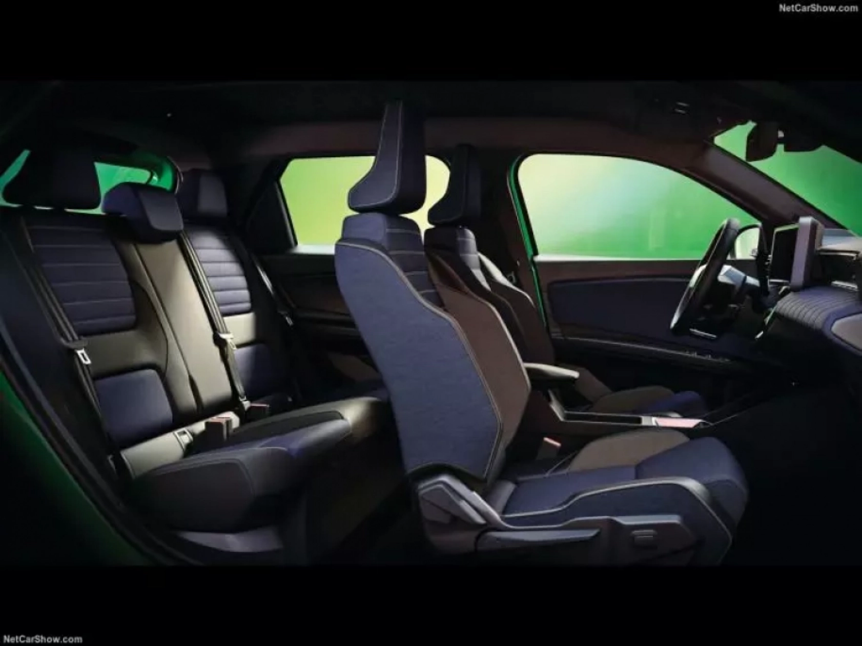 Renault 5 efsanesi geri döndü!